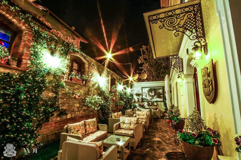 אלבסאן Hotel Guri מראה חיצוני תמונה